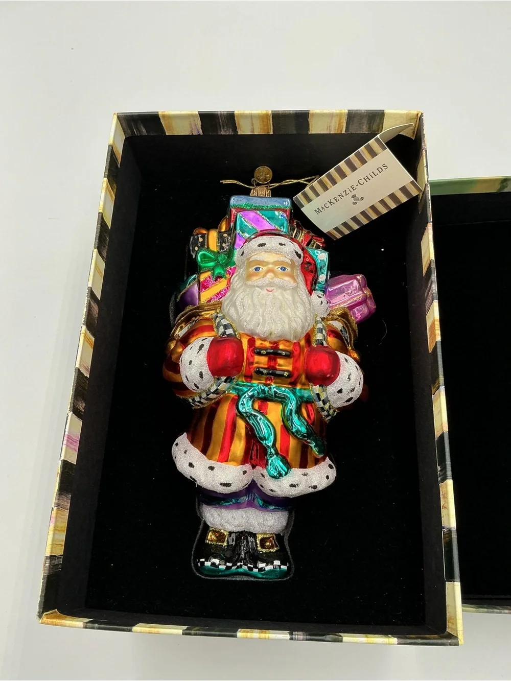 MacKenzie-Childs décor santa